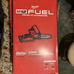 M12 Fuel Pruning Saw Kit 6inches