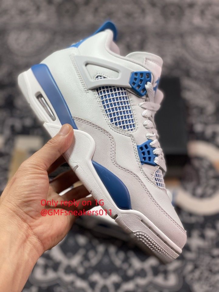 Air Jordan 4 Retro 'Military Blue' 2024
