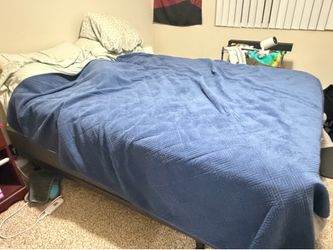 Queen size Bed