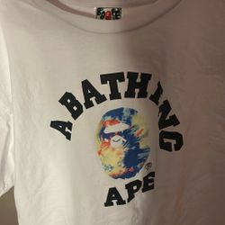  A bathing APE