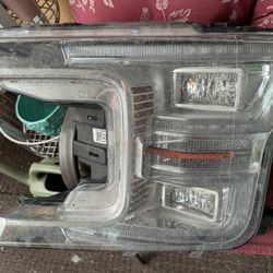 OEM 2018-2020 FORD F-150 PLATINUM FULL LED HEADLIGHT FULL HID