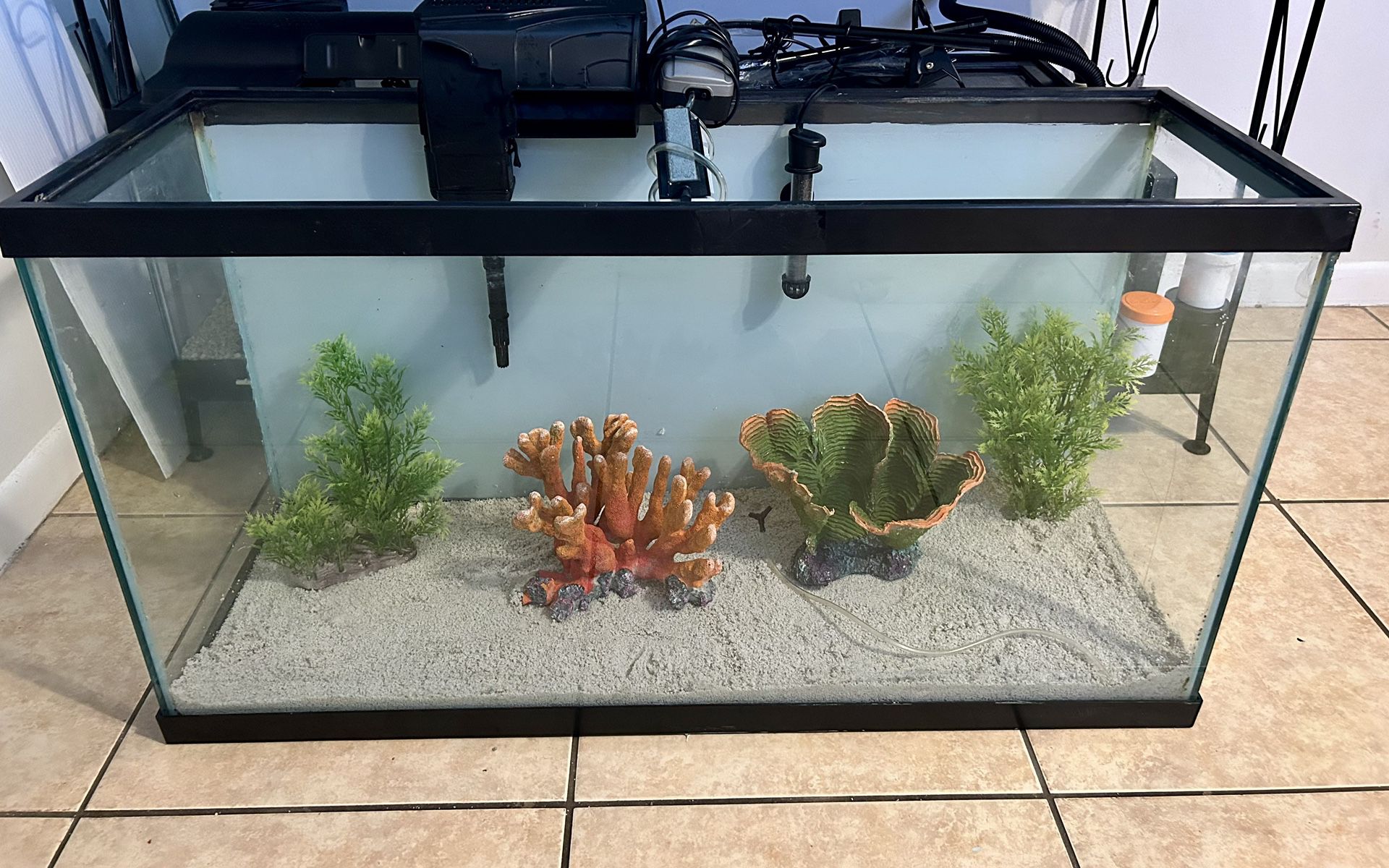 40 Gallon Fish Tank Aquarium With Extras $80 