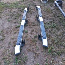 Side step bars for dodge