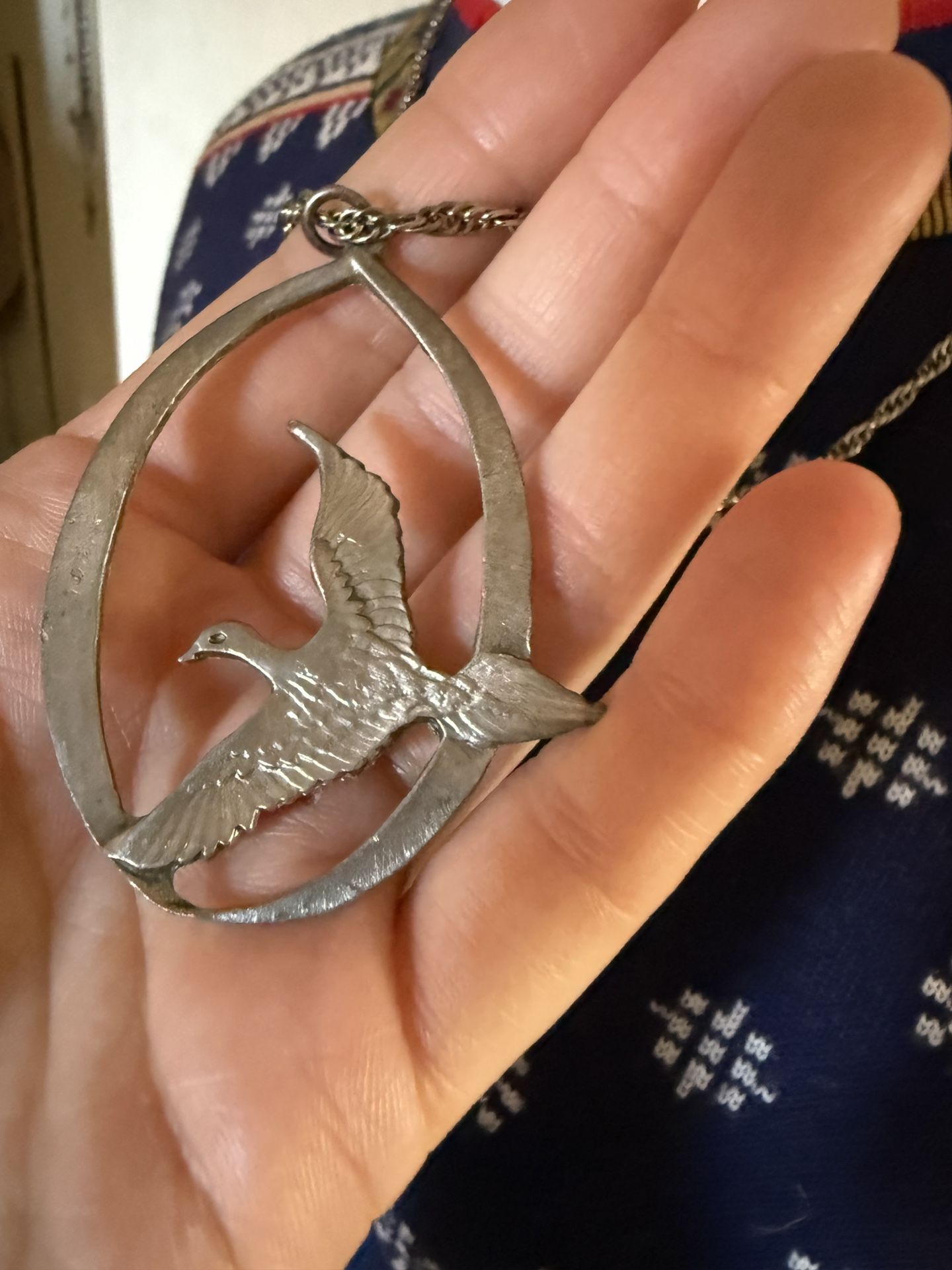 Vintage Bird Peace Dove Pendant Necklace 