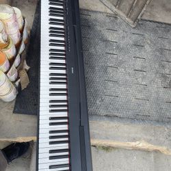 Yamaha P-95 Digital Piano P95 Keyboard