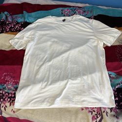 White T shirt medium