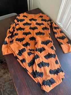 Halloween Old Navy Bat Print Pajama Set Medium.