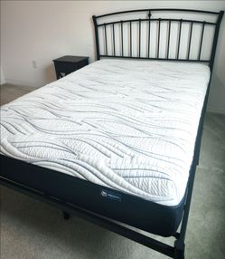 Serta 10" Memory Foam Mattress (Medium Firm) with Washable Zippered Cover