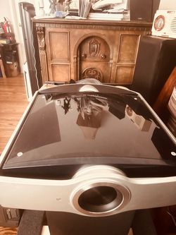 Sony Projector - Qualia 004 Zeiss Lens - Working Perfectly 1080 Resolution