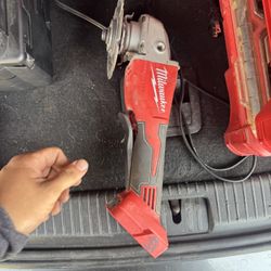 Milwaukee Grinder M18