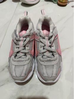 Nike sneaker size 11