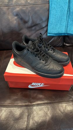Nike court vision lows size 9