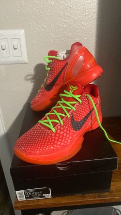 KOBE VI PROTRO  (Reverse Grinches) SIZE 11.5 !