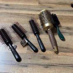 Combs And Brush 