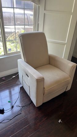 Free electric reclining chair