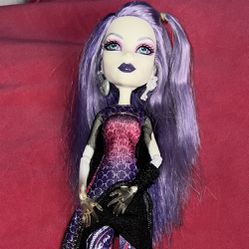 Monster High Spectra Picture Day Doll