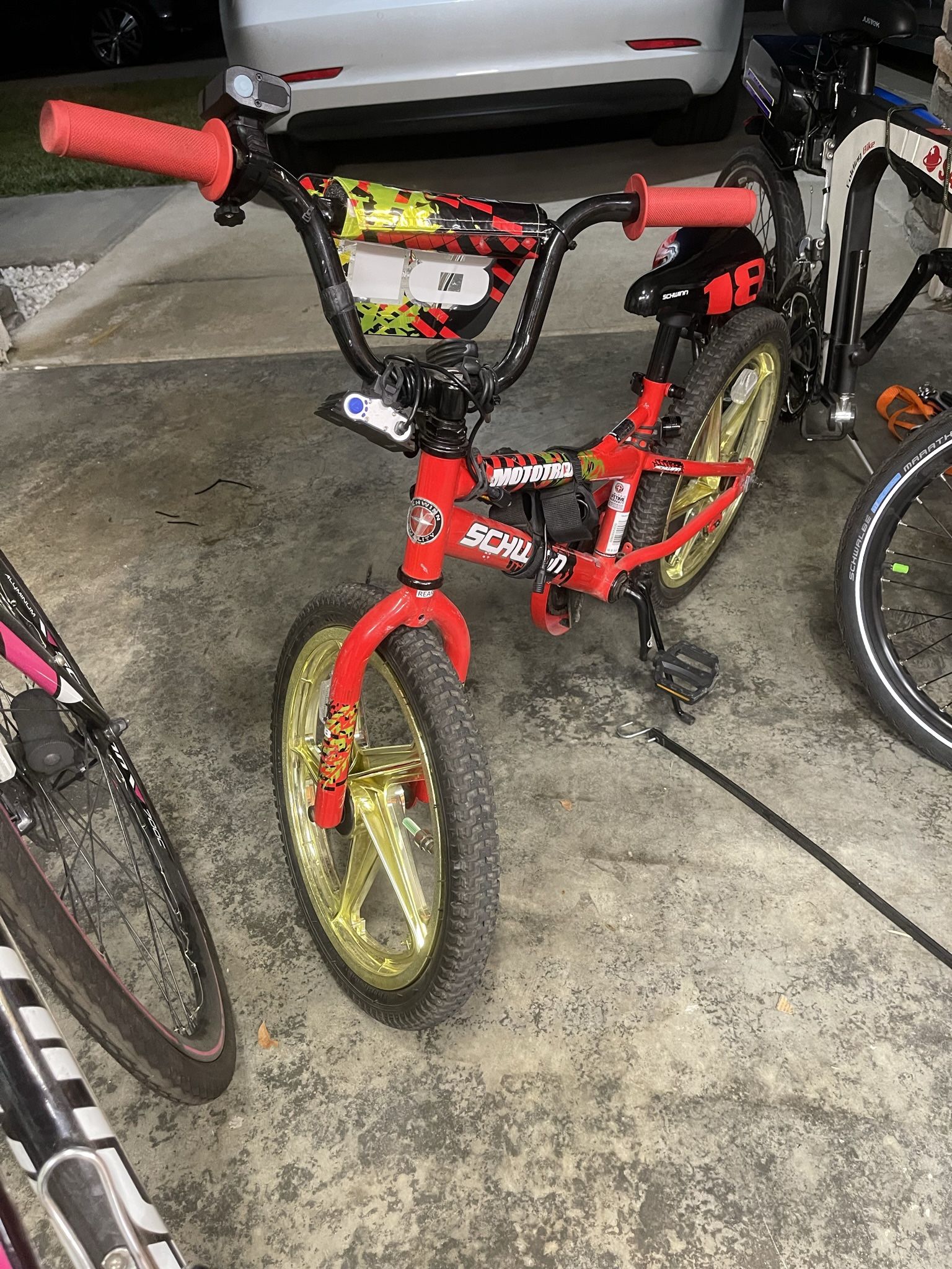 18 schwinn mototrax 2025 boy's bike