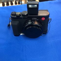 Leica D Lux 8 17mp MFT Digital Camera Pre Owned 