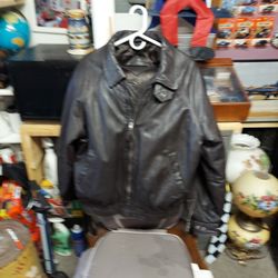 Very Nice Heavy Leather Jacket Size XL Very Good Condition  