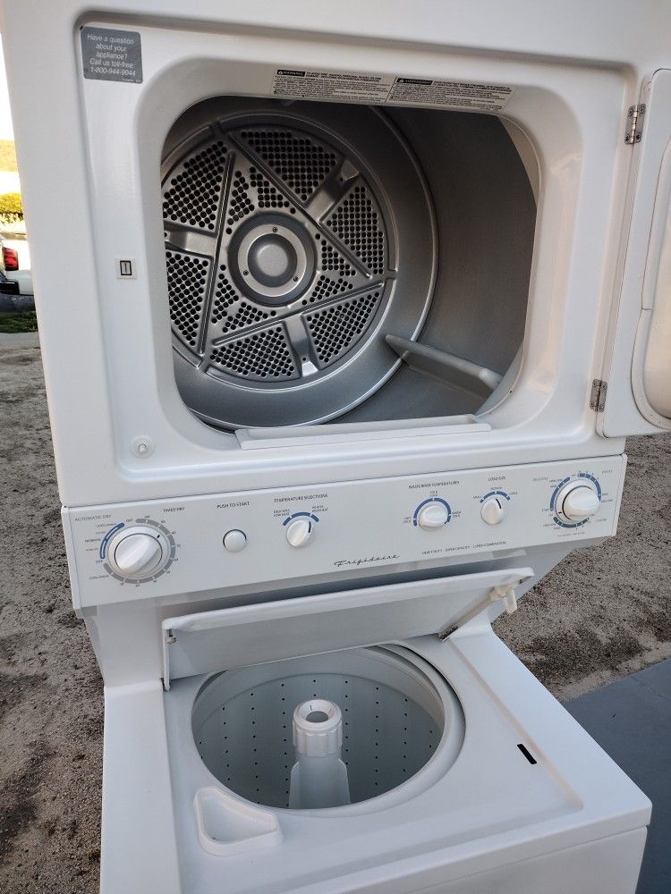 Stackable Washer And Gas Dryer 