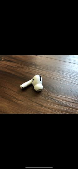 Apple AirPods Pro Left Side