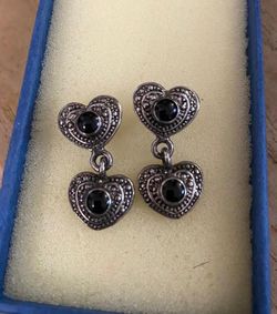 Aretes Stainlend diferentes modelos piedras joyería antigua cada uno