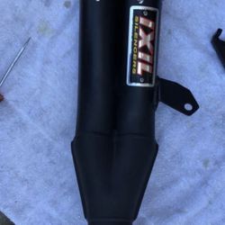 Kawasaki Ninja 650 slip on. IXIL (This parts from 2009 model)