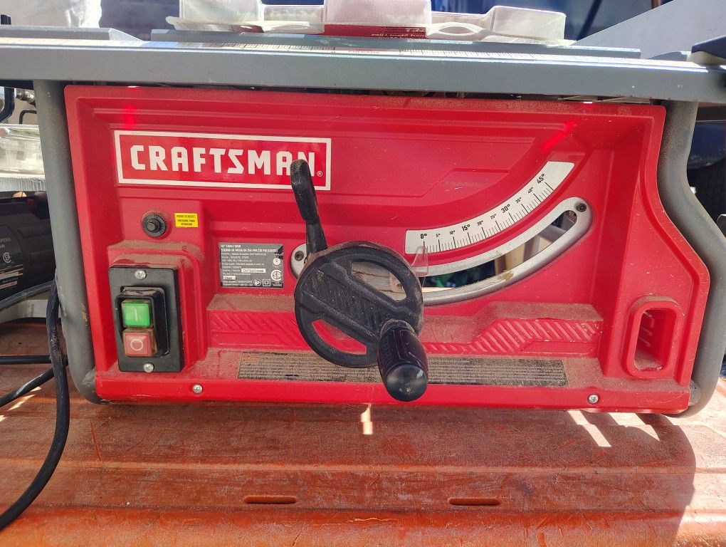 CRAFTSMAN 10-Inch Portable Jobsite Table Saw w/ Rolling Base & Fence