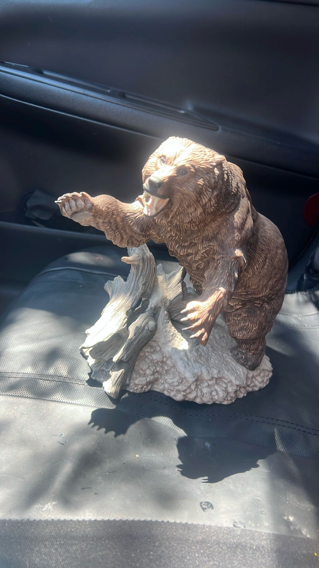 Grizzly statue