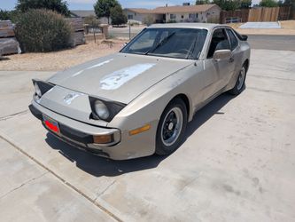 1984 944 Porsche