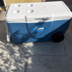 Coleman Heavy Duty Cooler with Wheels - Blue - 100 Quarts, $35 (please Read description )