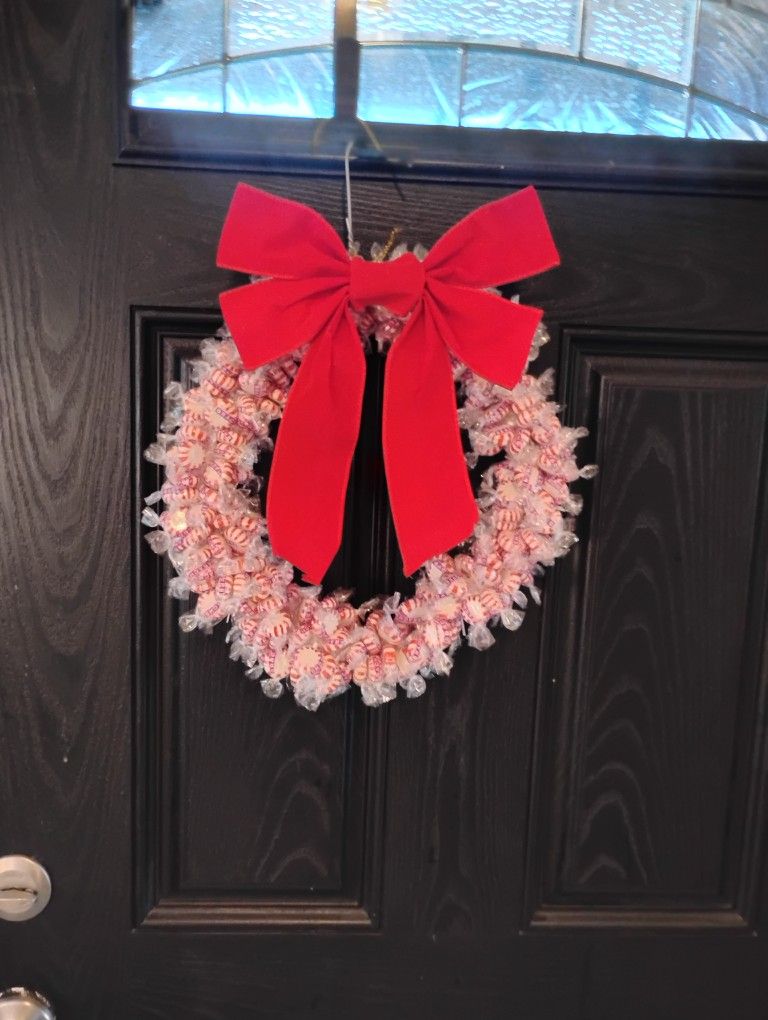 Starlight Mint Candy Wreath