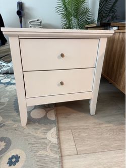Night stand