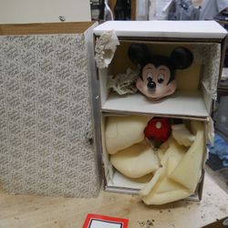 WALT DISNEY'S MINNIE MOUSE - PREMIER EDITION FRANKLIN HEIRLOOM PORCELAIN DOLL! . NEW 