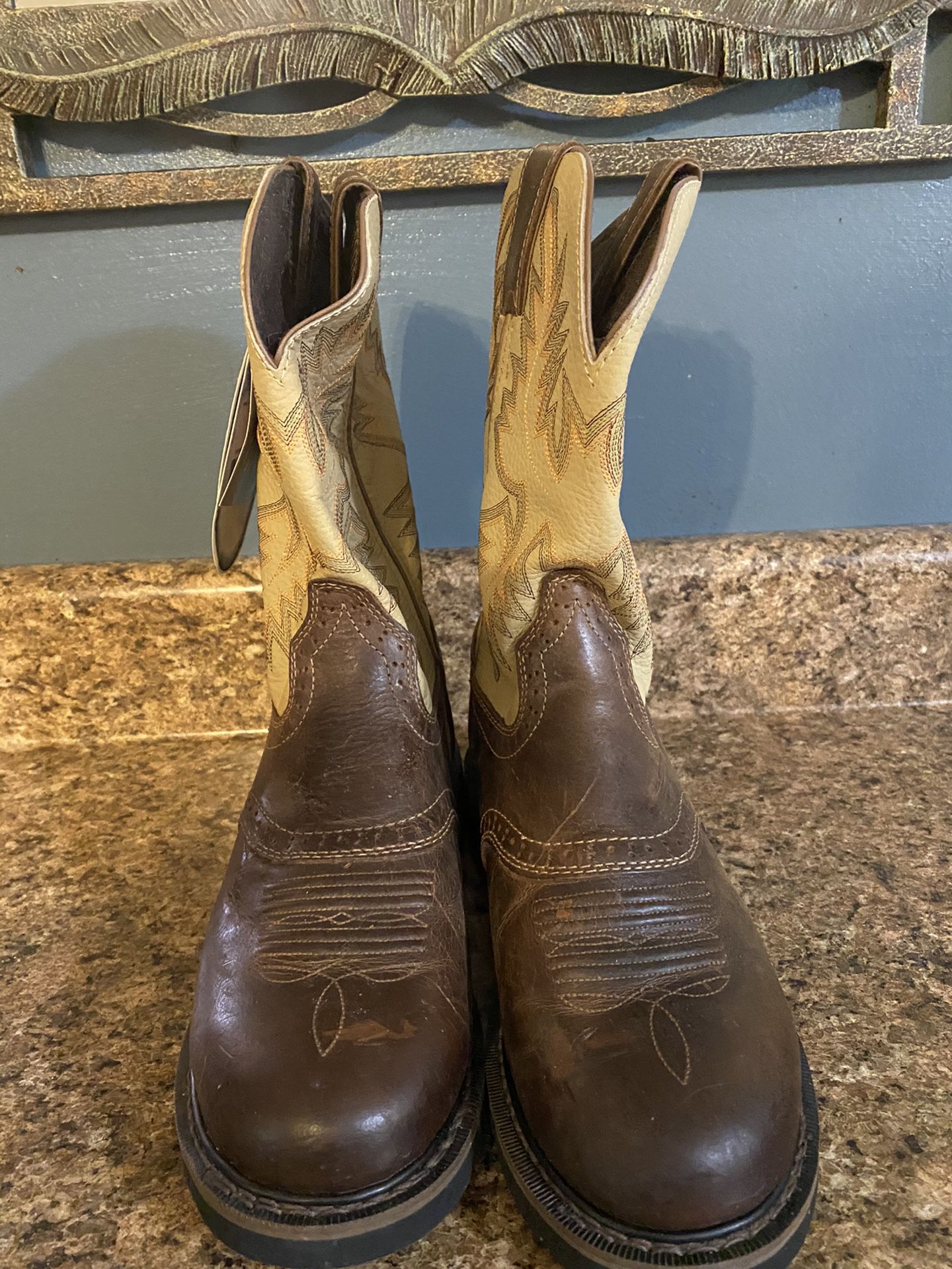 Justin Boots Original Work Boots 9.5 D NWT $50