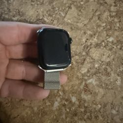 Locked Apple Watch 
