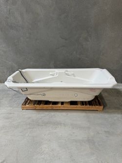 BainUltra Hydro-Thermo Massage Tub 84” x 42” w/ Pumps
