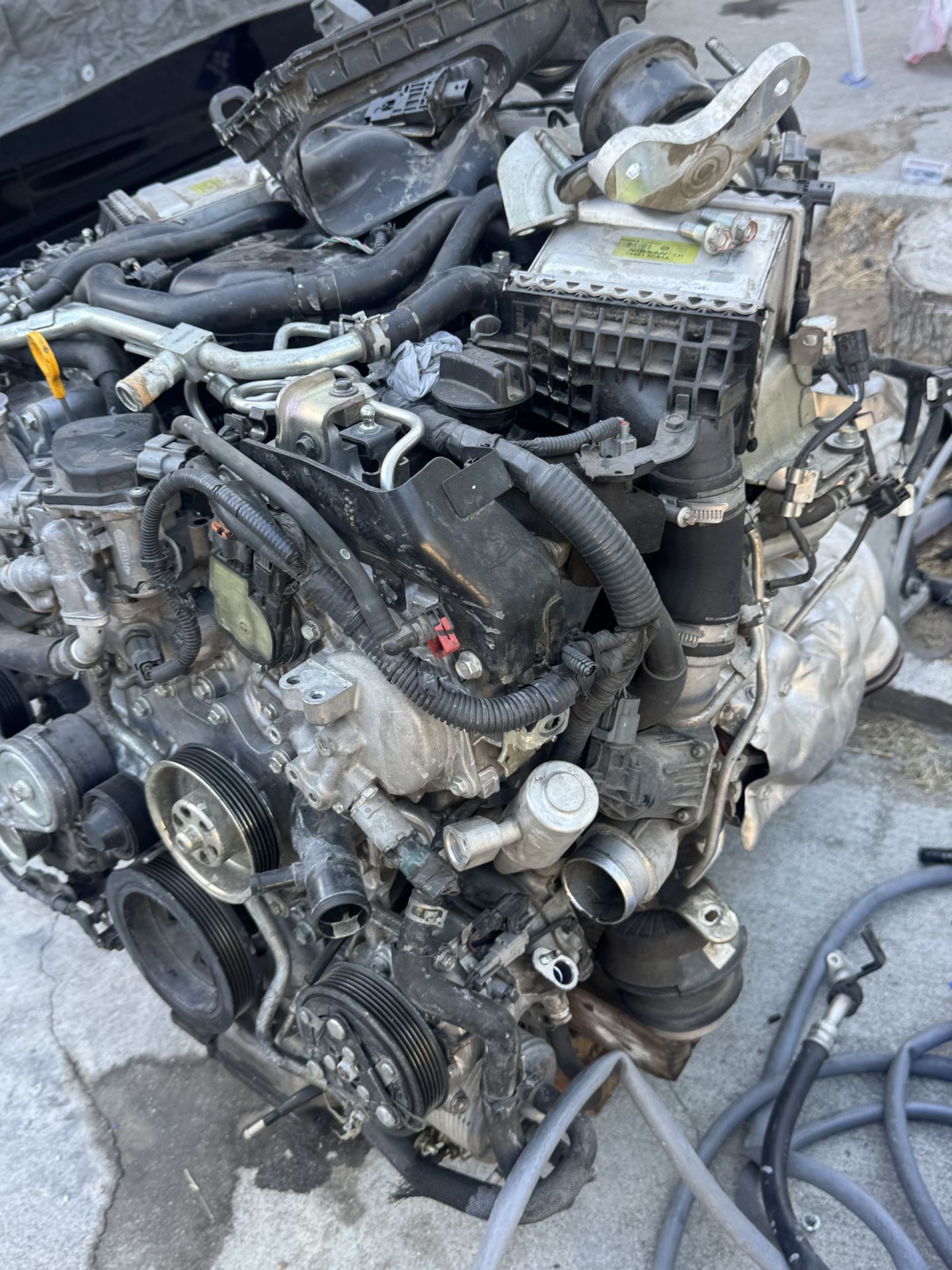 2016 Infiniti Q50 Engine For Parts Only