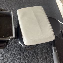 Center Console Acura Gray. 