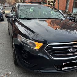 2015 Ford Taurus