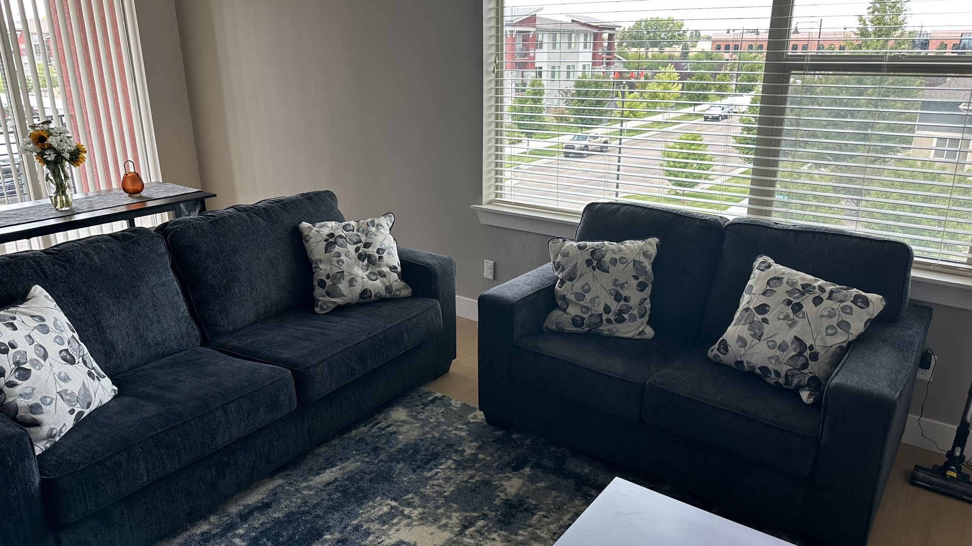 COUCH SETS