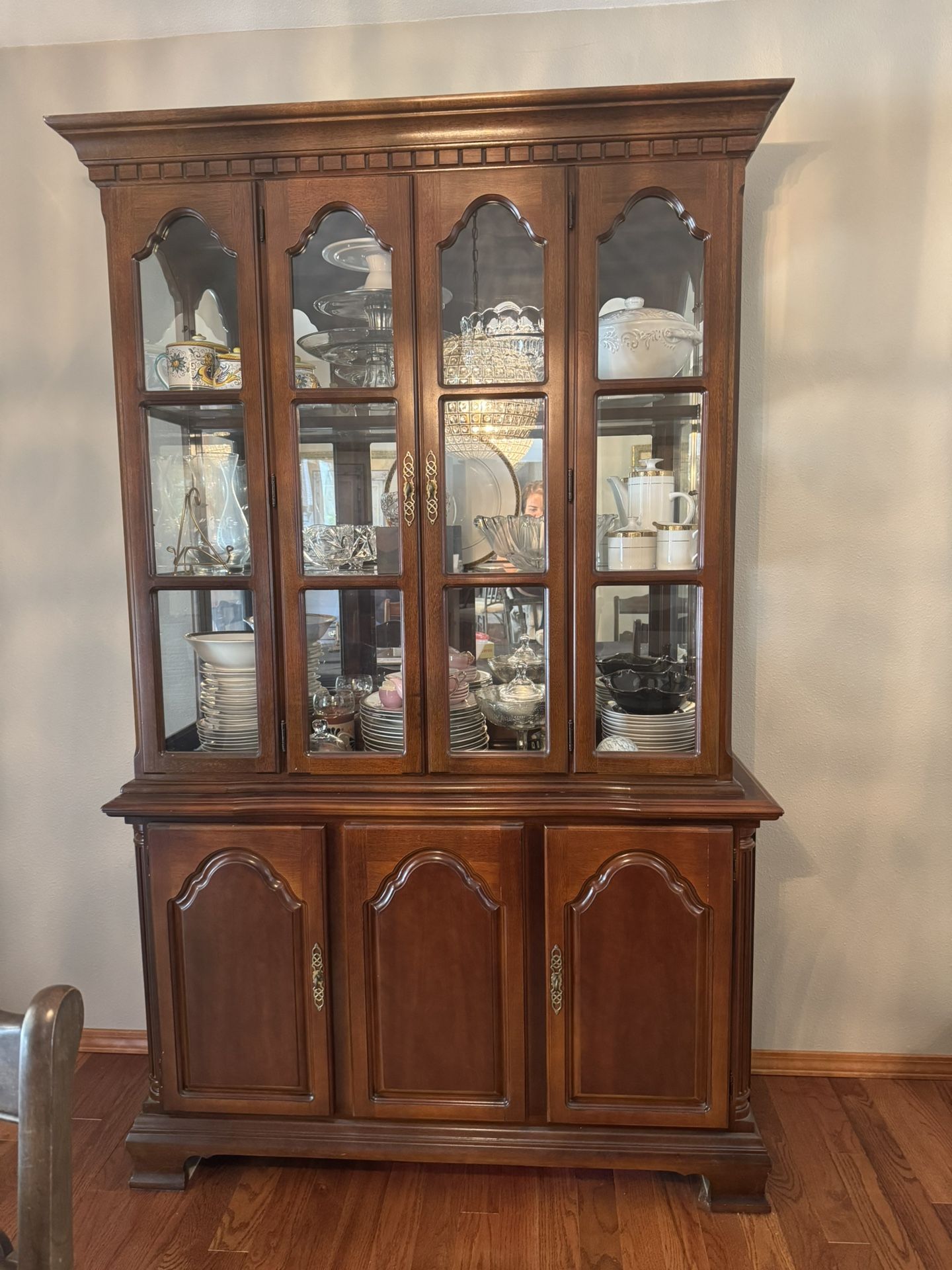 Ethan Allen Hutch