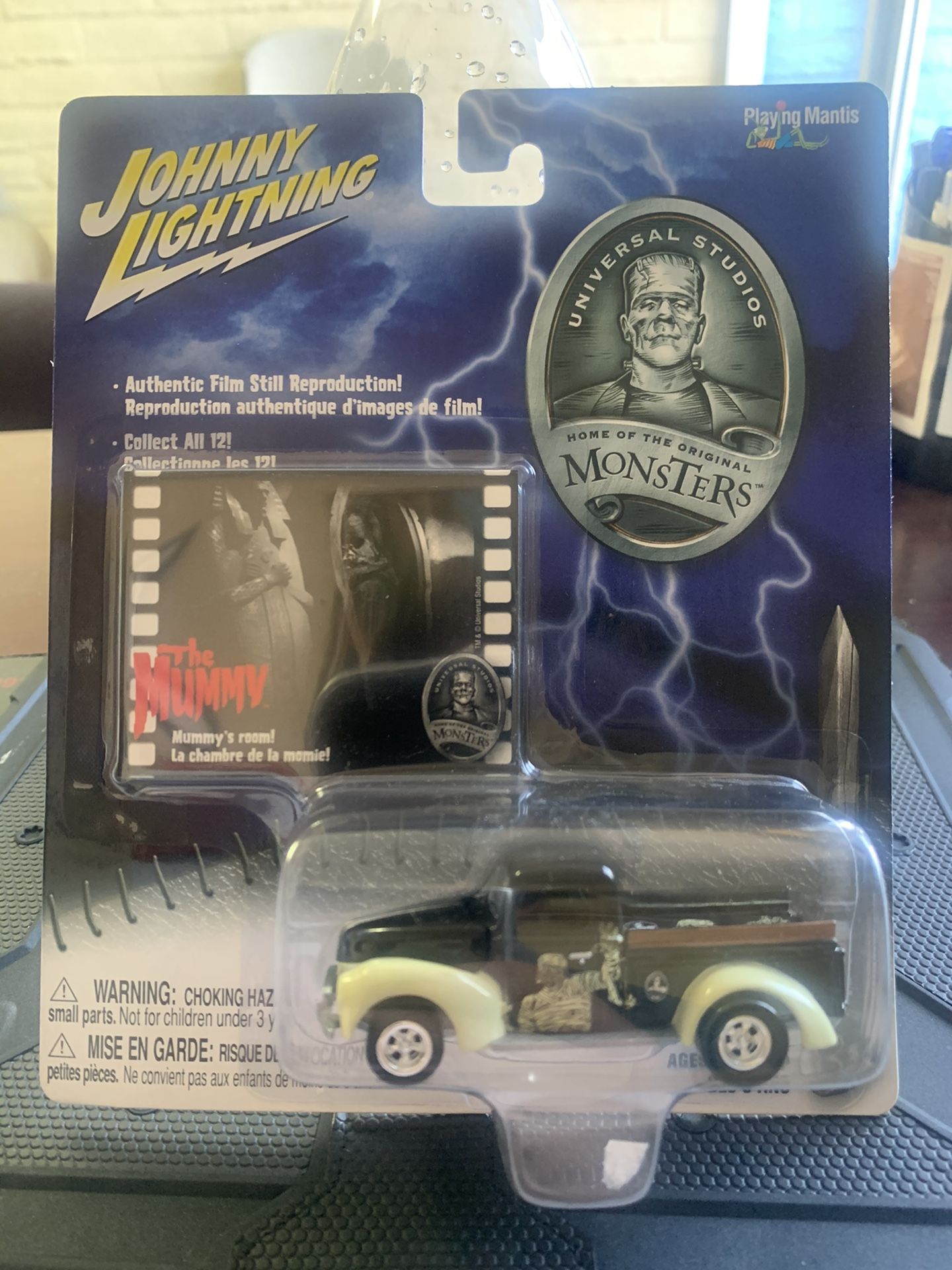 Johnny Lightning Universal Studios Monsters The Mummy '40 Ford Pick-up Truck NEW