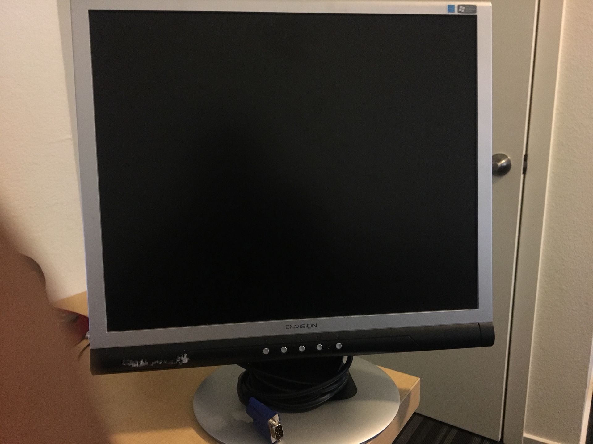 Envision H190L - 19” LCD Monitor