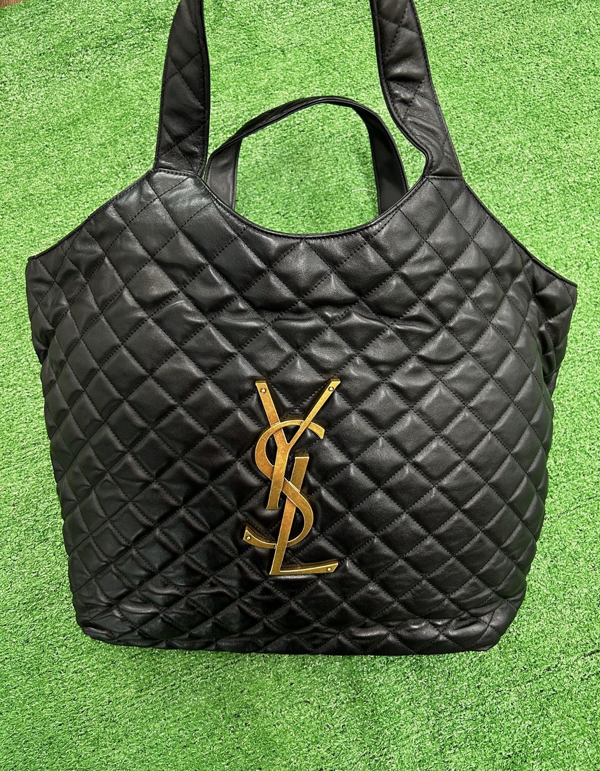 Saint Laurent Maxi Quilted Lambskin Icare Shopping tote