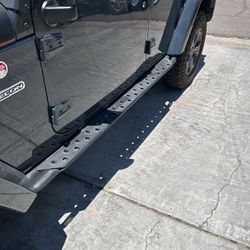 2017 Jeep Wrangler Rubicon Recon Side Rails