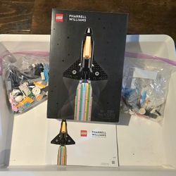 LEGO set - Pharrell Williams (incomplete, but mostly there)