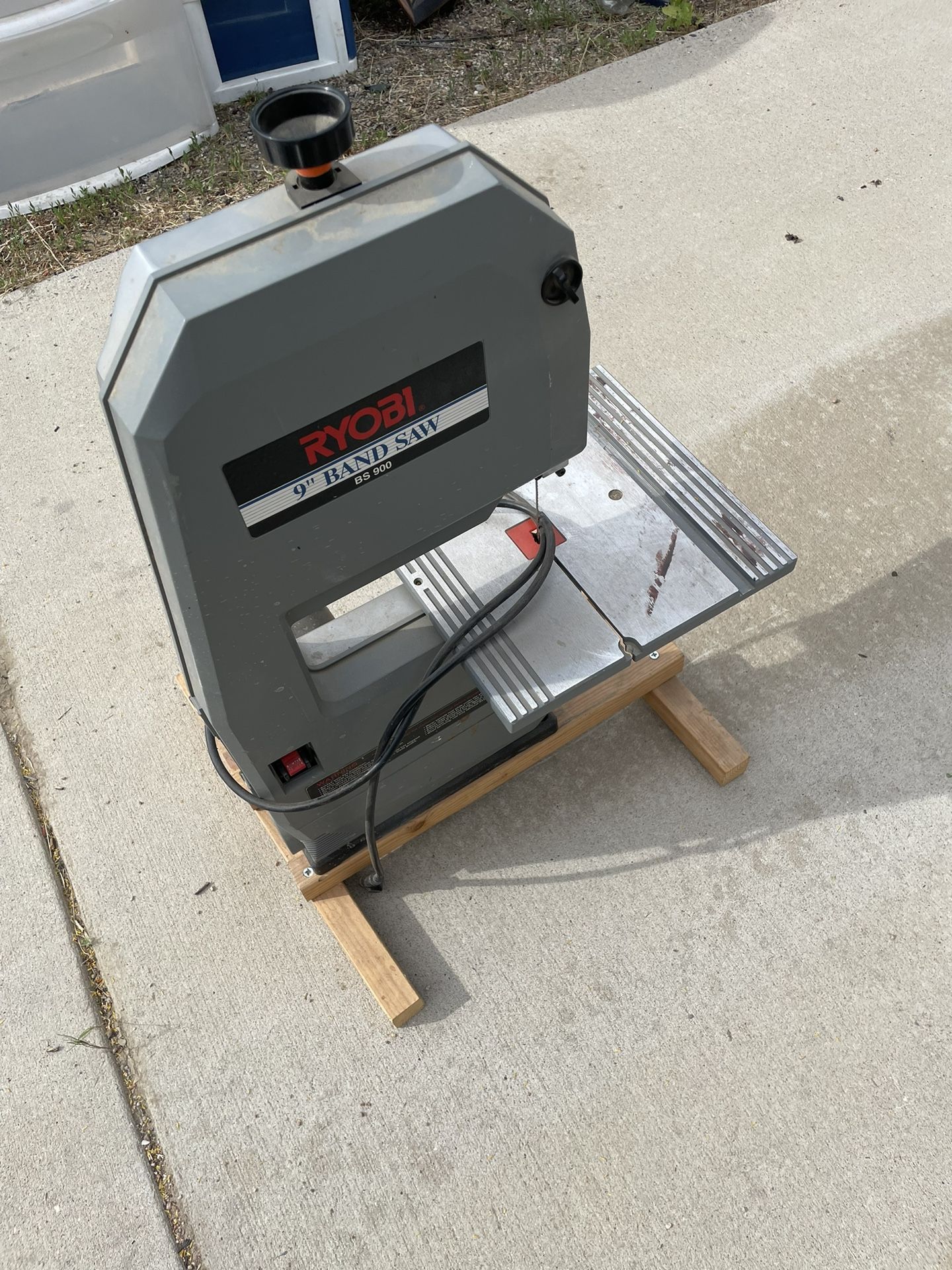 9” Ryobi Bandsaw
