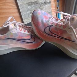 Nike women's Zoom Fly Floral Pink
