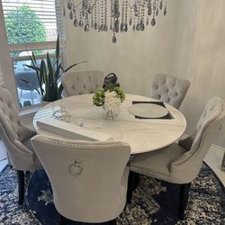 Dining Room Chairs 